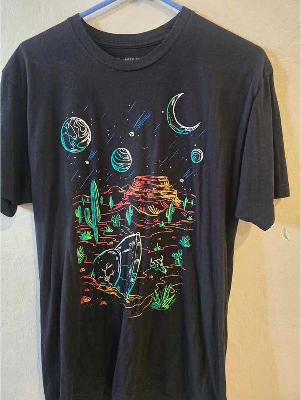 INTO THE AM Alien Desert Graphic T-Shirt Size XL